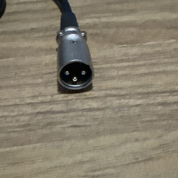 Stagg Professional Dynamic Microphone IMP-600 w/ XLR to 1/4" Adapter - 16' Cable - Picture 12 of 12